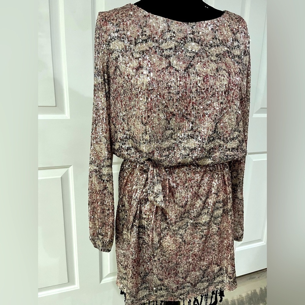 Cupcakes and Cashmere Holiday Sequin Sheath silver & pink Dress/ sz M